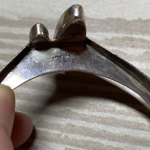 Vintage mod blue turquoise sterling silver cuff bracelet